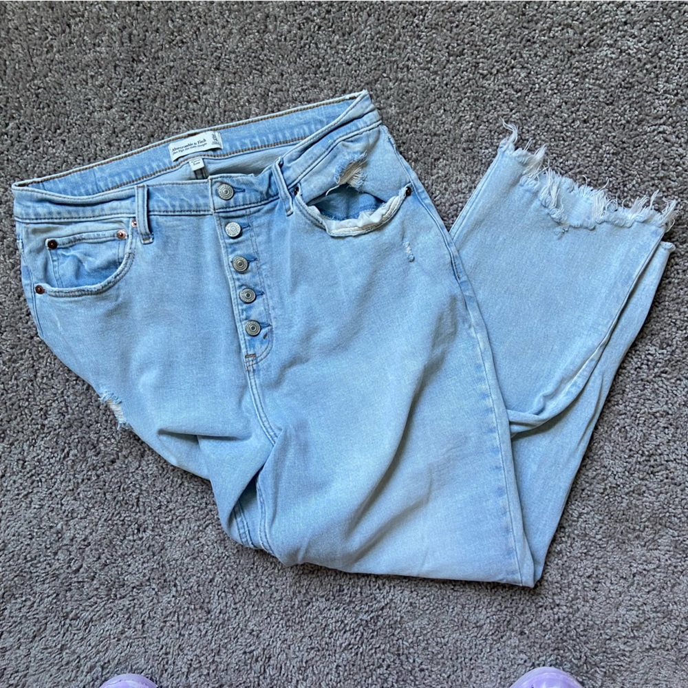 Abercrombie Curve Love Ultra High Rise Ankle Straight Jeans